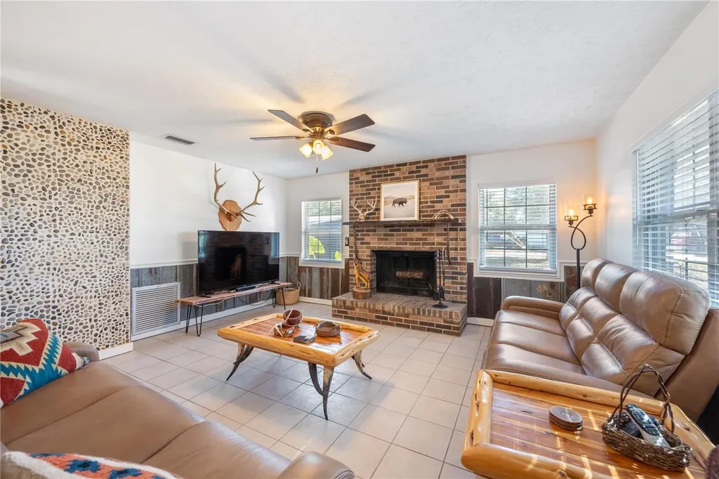 17885 NE 2nd Place Williston FL 32696