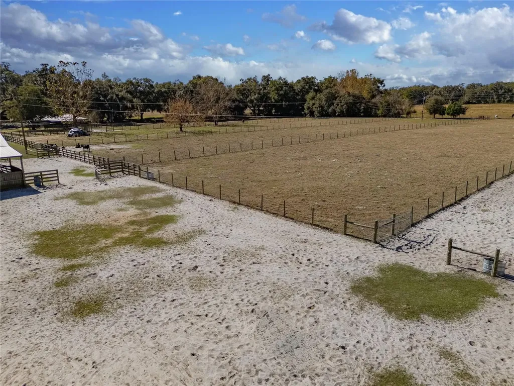 17885 NE 2nd Place Williston FL 32696