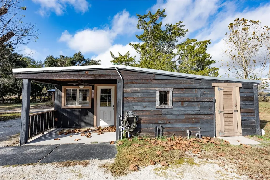17885 NE 2nd Place Williston FL 32696