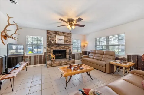 17885 NE 2nd Place Williston FL 32696