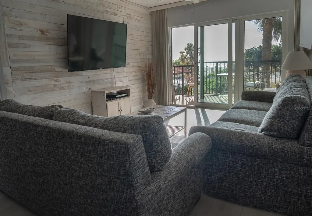 7564 Bayshore Drive Treasure Island FL 33706