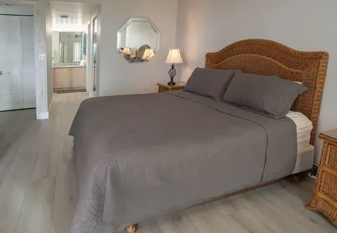 7564 Bayshore Drive Treasure Island FL 33706