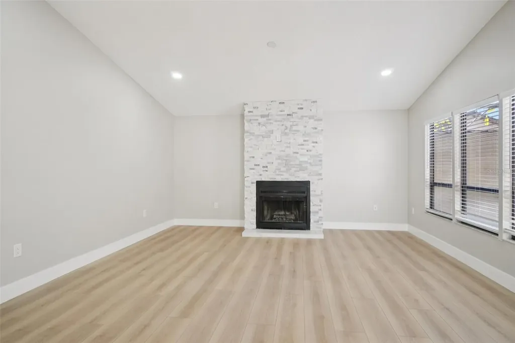 679 Bonnie Boulevard Palm Harbor FL 34684