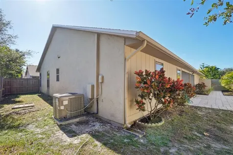 679 Bonnie Boulevard Palm Harbor FL 34684