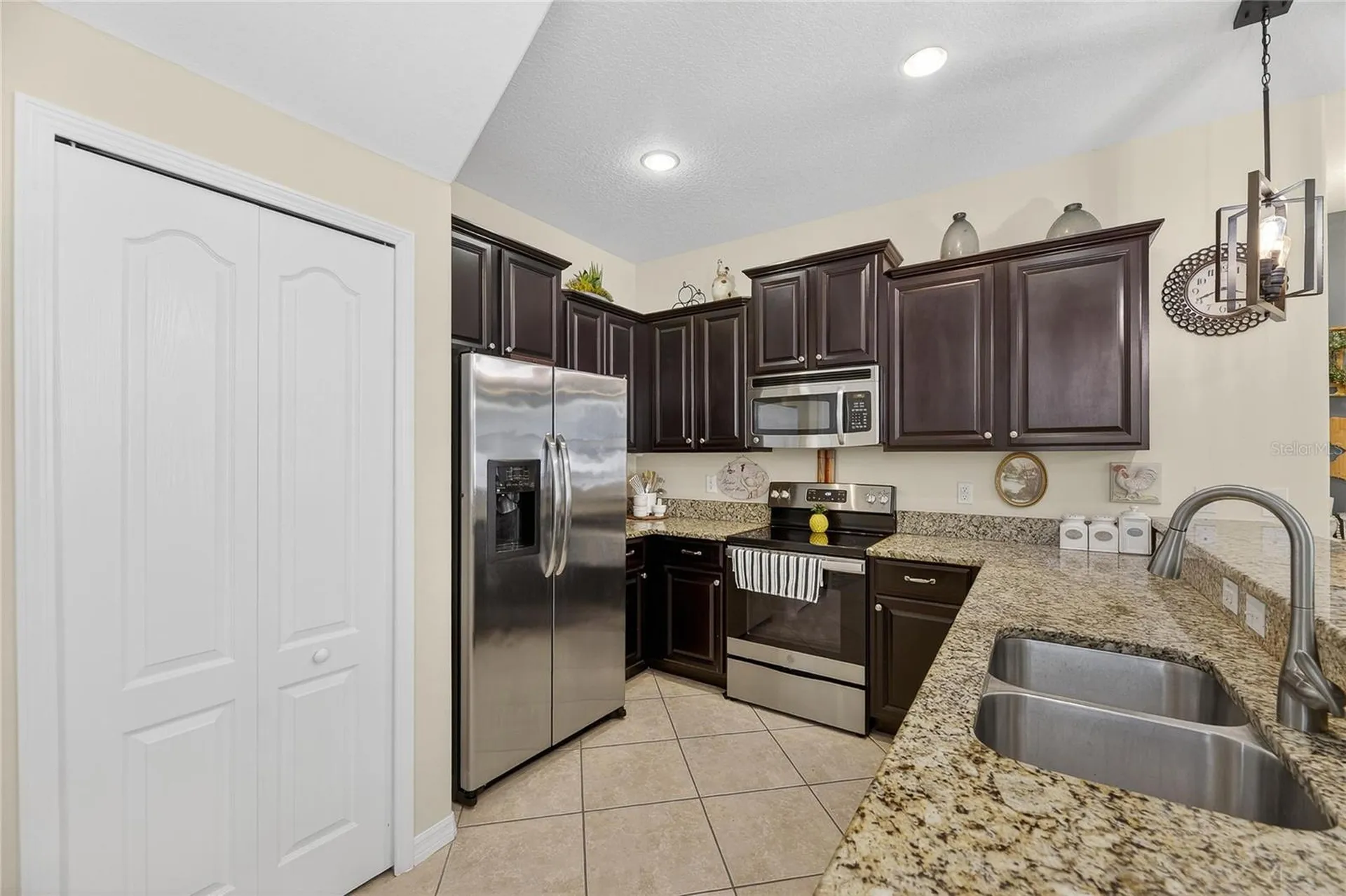 20041 Satin Leaf Avenue Tampa FL 33647