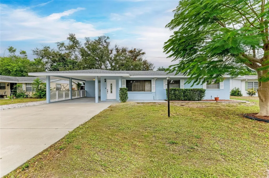 4424 87th Street Court W Street W Bradenton FL 34210