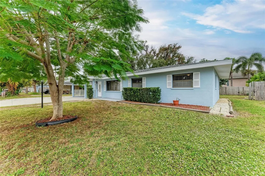 4424 87th Street Court W Street W Bradenton FL 34210