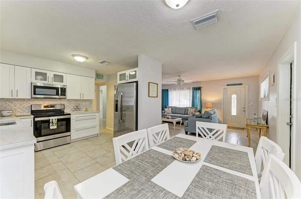 4424 87th Street Court W Street W Bradenton FL 34210
