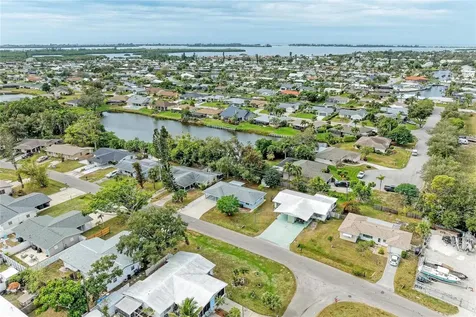 4424 87th Street Court W Street W Bradenton FL 34210