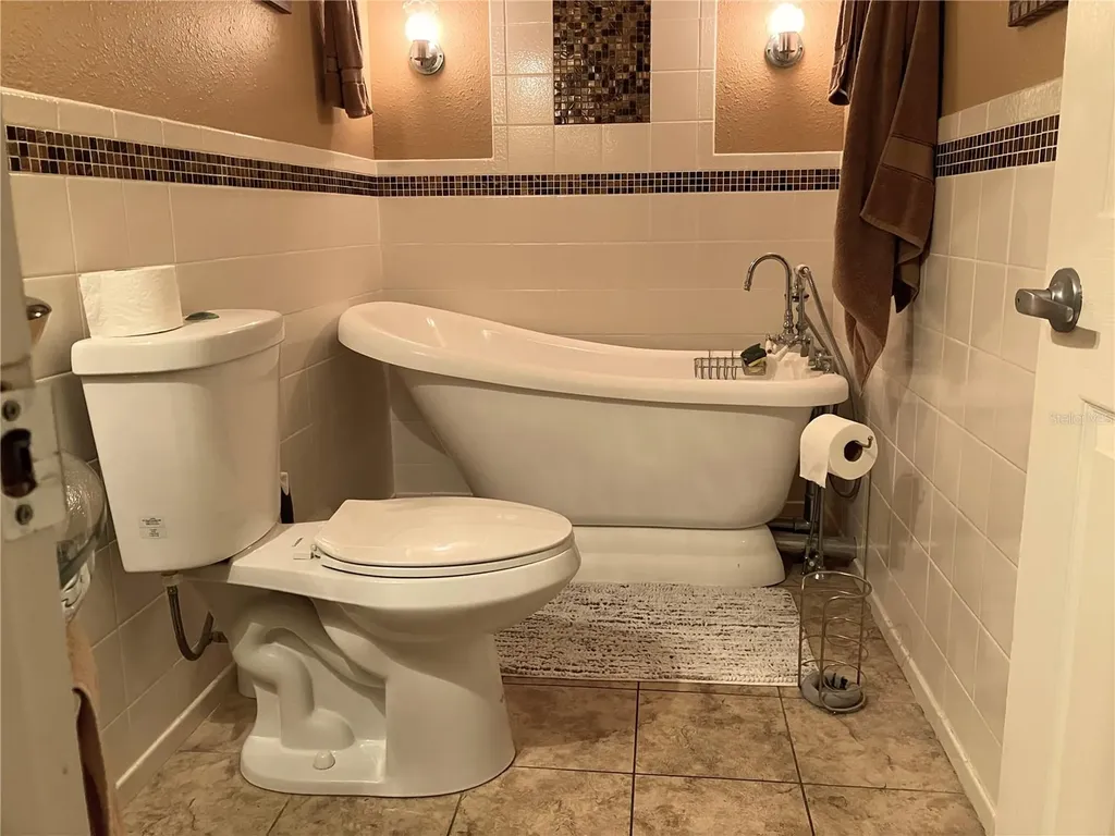2015 Vista Del Sol Circle Lutz FL 33558