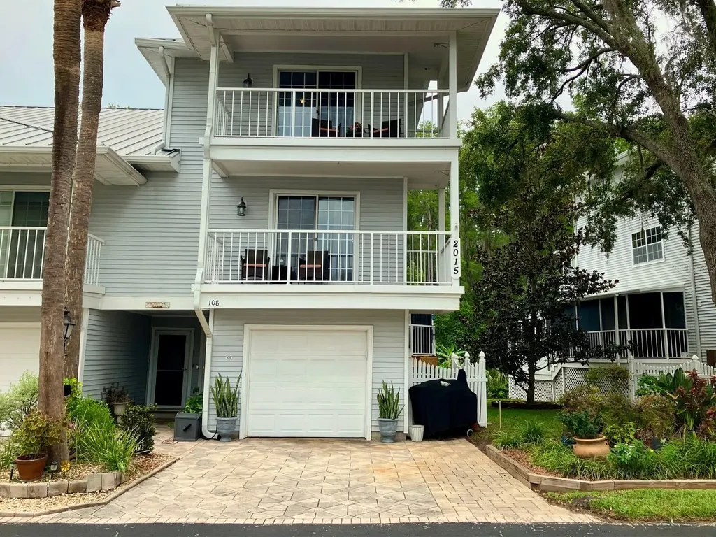 2015 Vista Del Sol Circle Lutz FL 33558