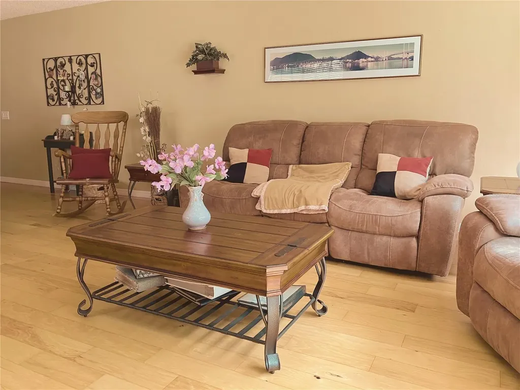 2015 Vista Del Sol Circle Lutz FL 33558