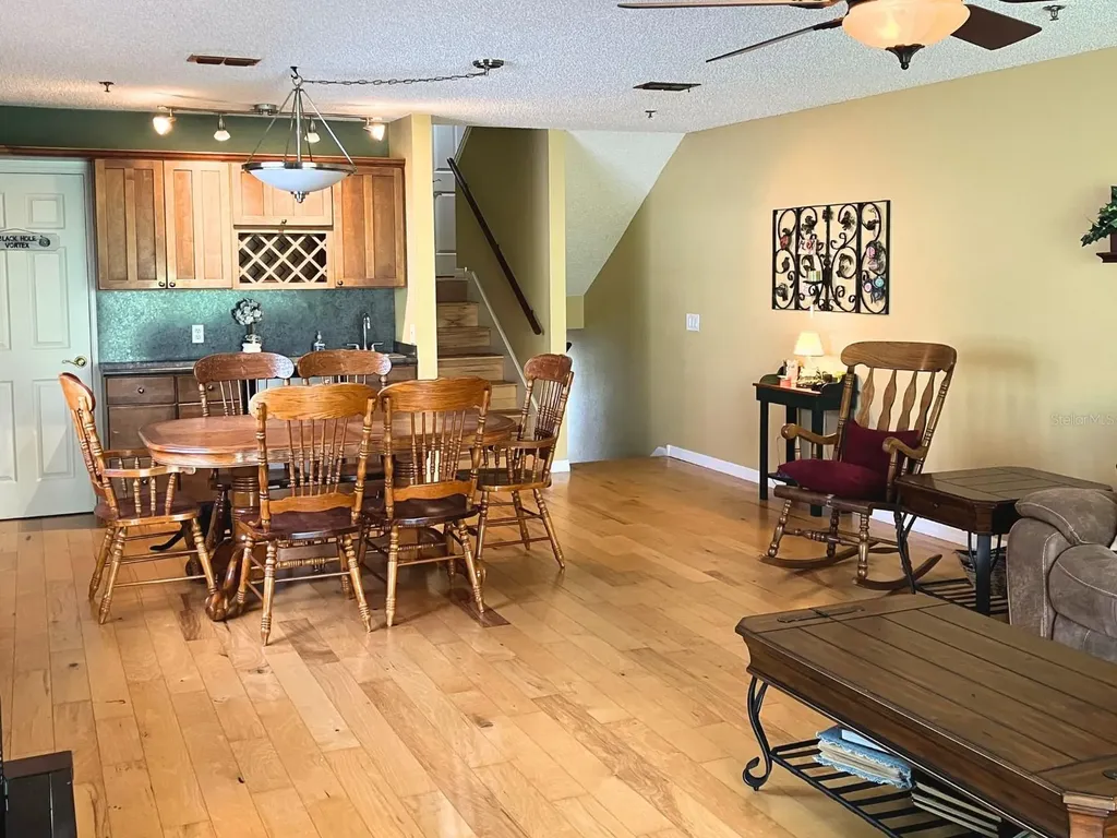 2015 Vista Del Sol Circle Lutz FL 33558