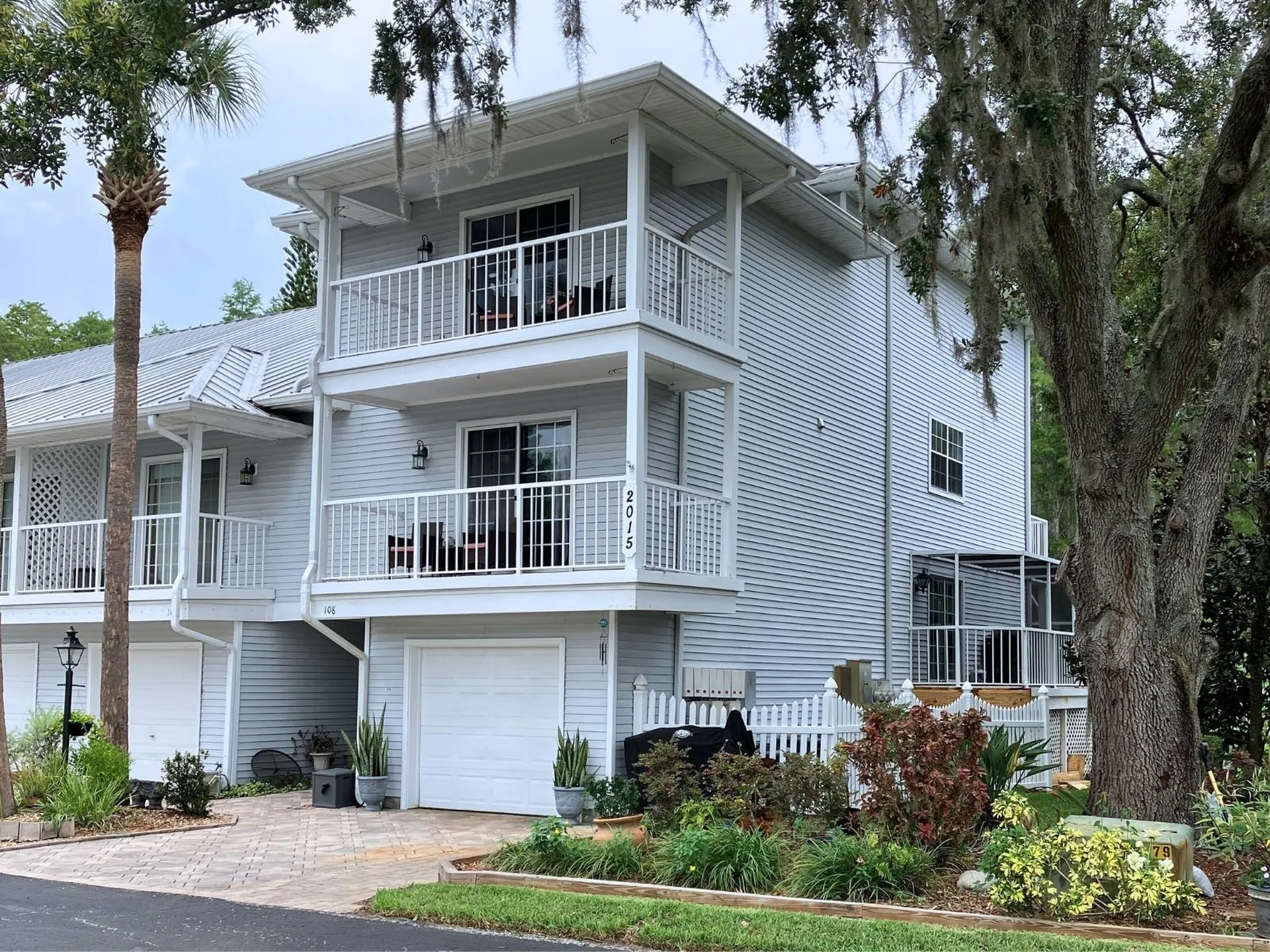 2015 Vista Del Sol Circle Lutz FL 33558
