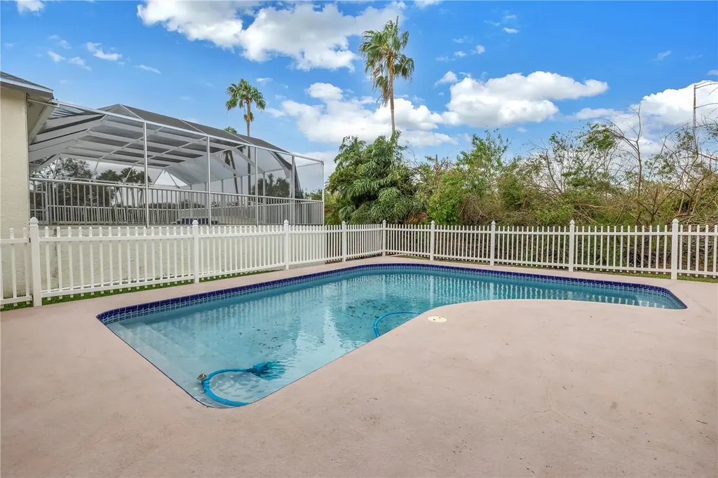 7380 Pebble Beach Lane Seminole FL 33777