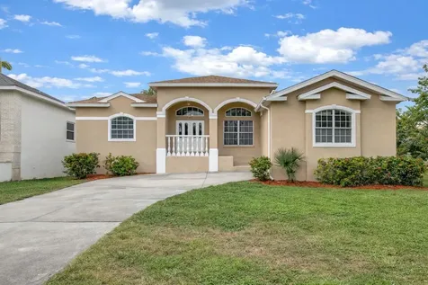 7380 Pebble Beach Lane Seminole FL 33777