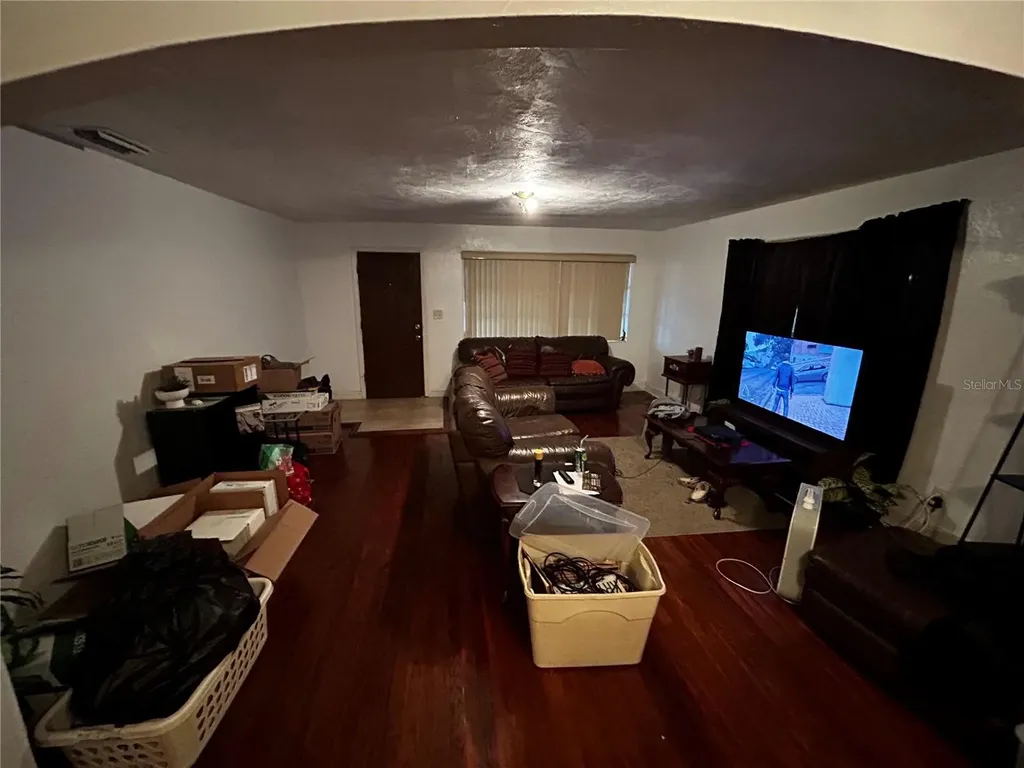 415 Model Street Daytona Beach FL 32114