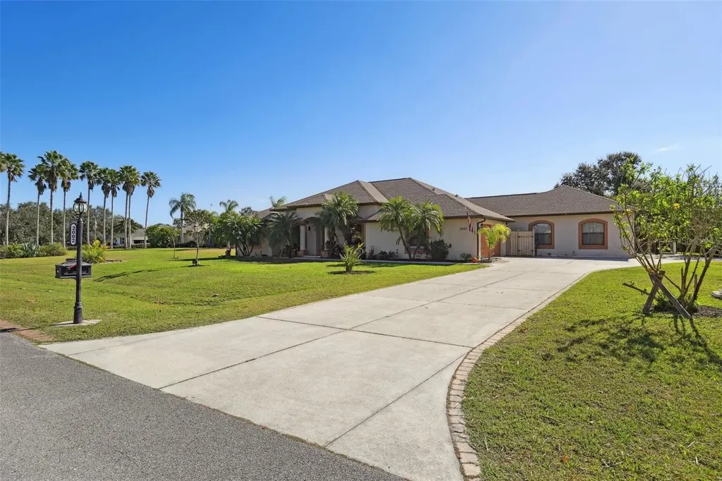2002 Palm View Road Sarasota FL 34240