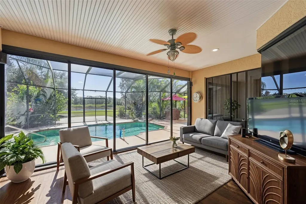 2002 Palm View Road Sarasota FL 34240
