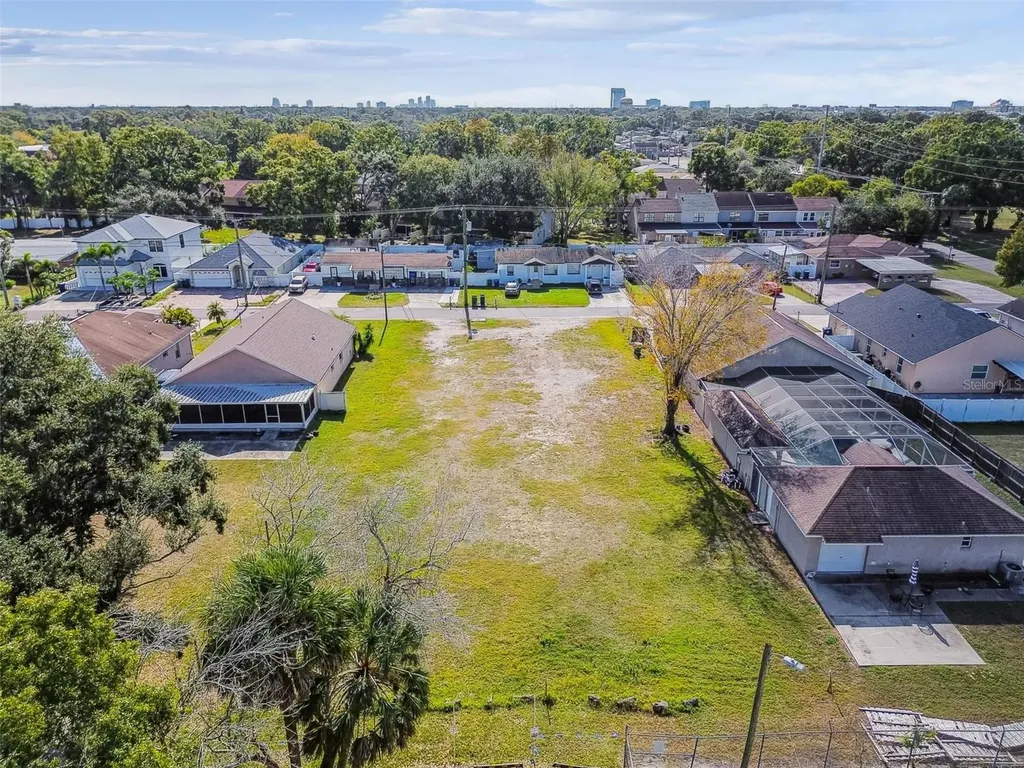3337 W Woodlawn Avenue Tampa FL 33607