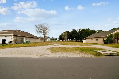3337 W Woodlawn Avenue Tampa FL 33607