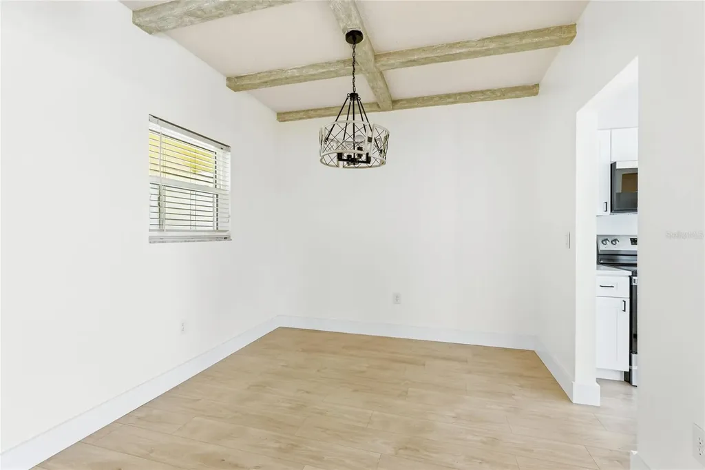 5915 Tidewood Avenue Sarasota FL 34231