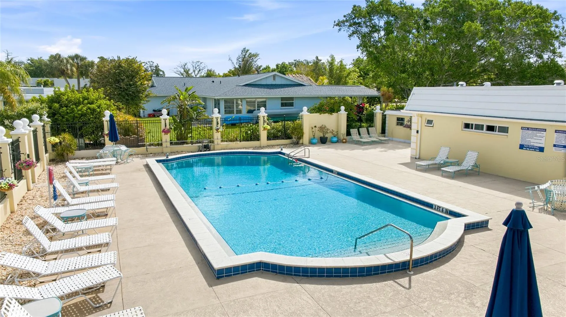 5915 Tidewood Avenue Sarasota FL 34231