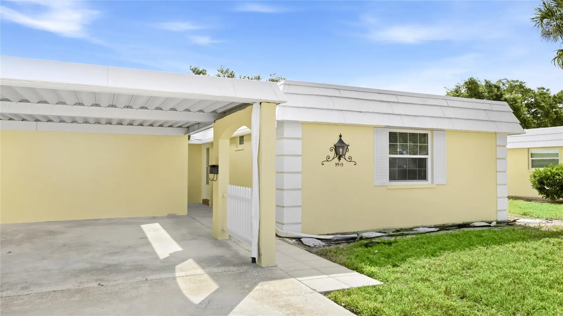 5915 Tidewood Avenue Sarasota FL 34231