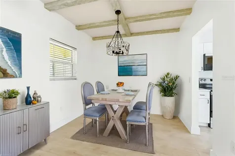 5915 Tidewood Avenue Sarasota FL 34231