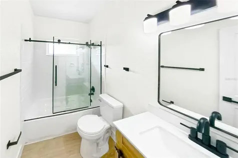 5915 Tidewood Avenue Sarasota FL 34231