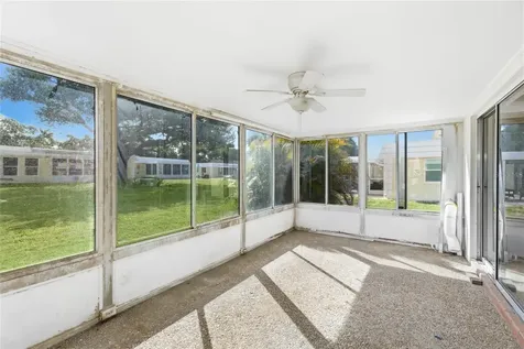 5915 Tidewood Avenue Sarasota FL 34231