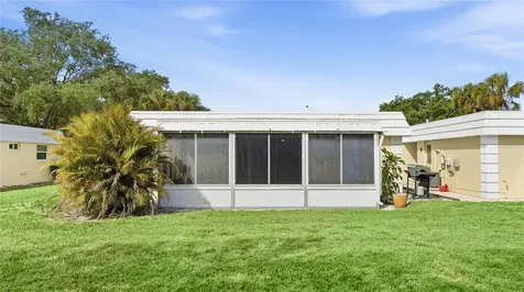 5915 Tidewood Avenue Sarasota FL 34231