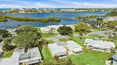 5915 Tidewood Avenue Sarasota FL 34231