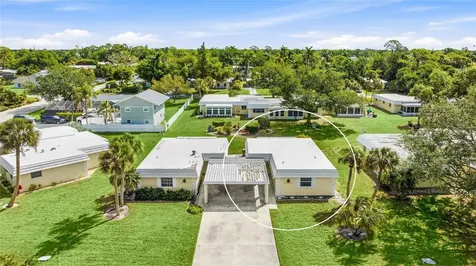5915 Tidewood Avenue Sarasota FL 34231