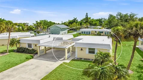 5915 Tidewood Avenue Sarasota FL 34231