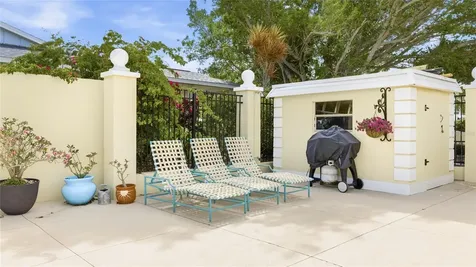 5915 Tidewood Avenue Sarasota FL 34231