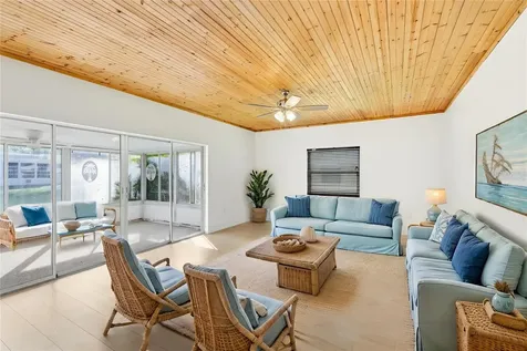 5915 Tidewood Avenue Sarasota FL 34231