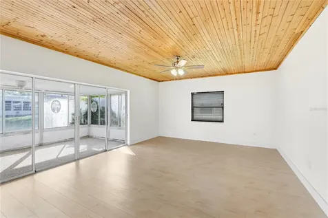5915 Tidewood Avenue Sarasota FL 34231
