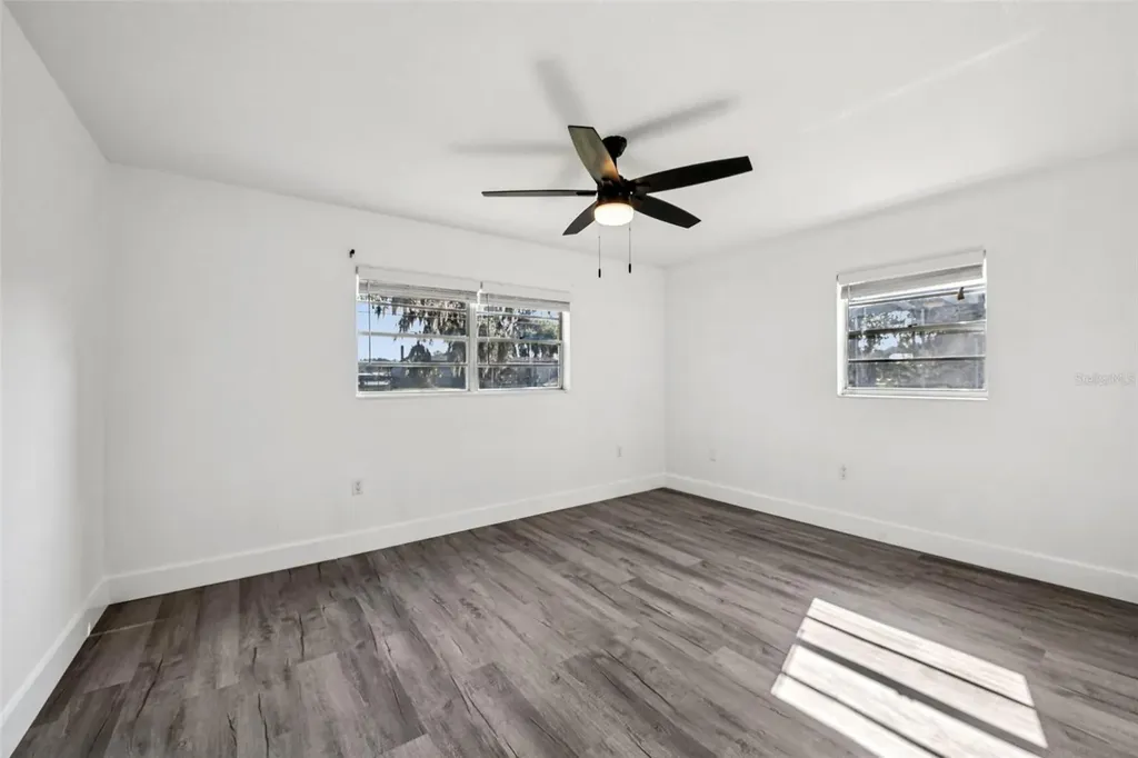 56305 Redbud Road Astor FL 32102