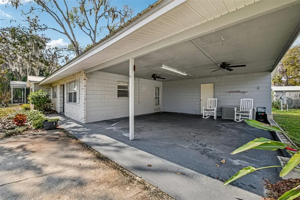 56305 Redbud Road Astor FL 32102