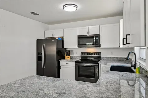 56305 Redbud Road Astor FL 32102