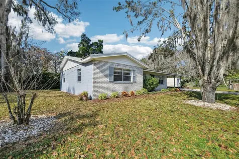 56305 Redbud Road Astor FL 32102