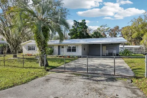 56305 Redbud Road Astor FL 32102