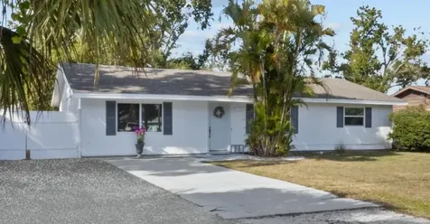 4848 Camphor Avenue Sarasota FL 34231