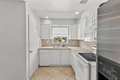 4848 Camphor Avenue Sarasota FL 34231