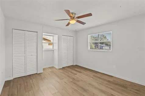 4848 Camphor Avenue Sarasota FL 34231