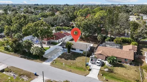 4848 Camphor Avenue Sarasota FL 34231