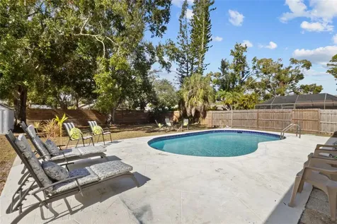 4848 Camphor Avenue Sarasota FL 34231