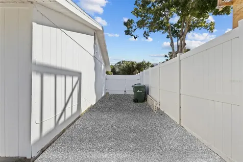 4848 Camphor Avenue Sarasota FL 34231