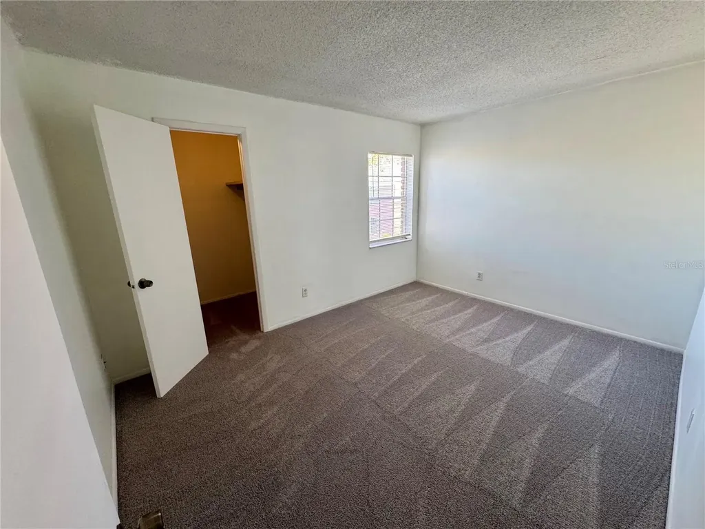 1140 84th Avenue N St Petersburg FL 33702